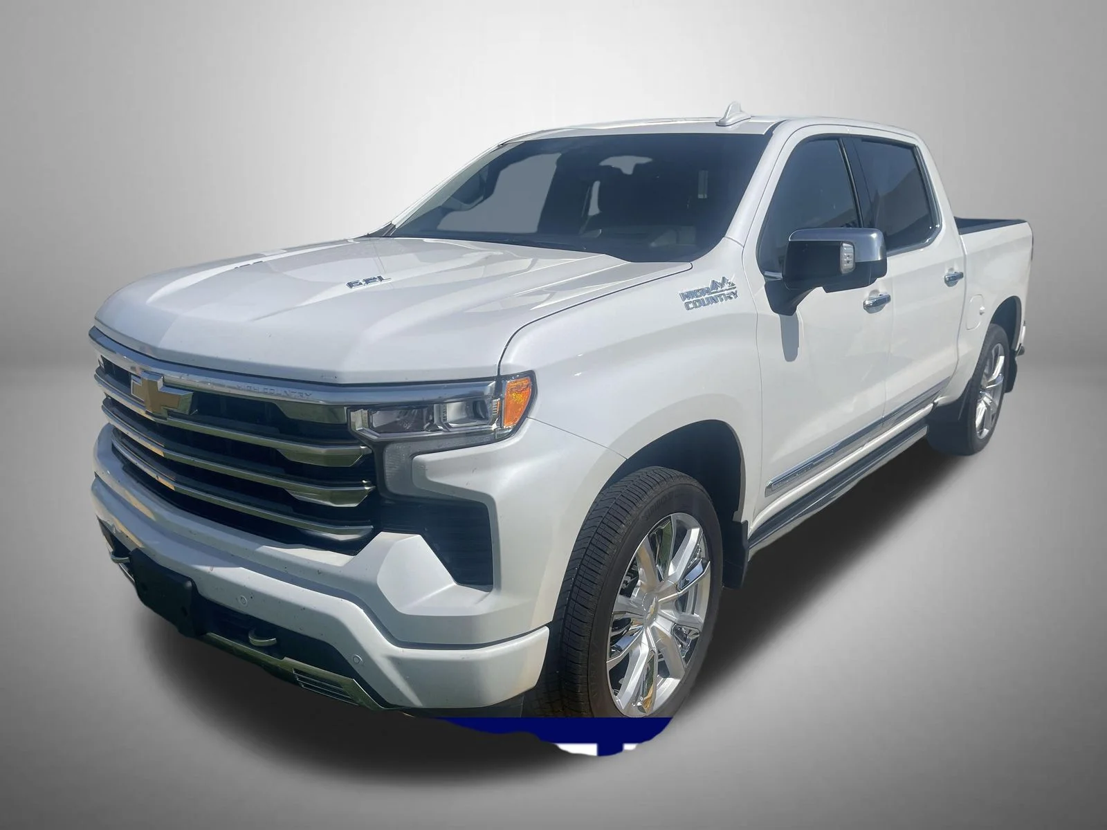 Used 2025 Beige Chevrolet High Country image 1