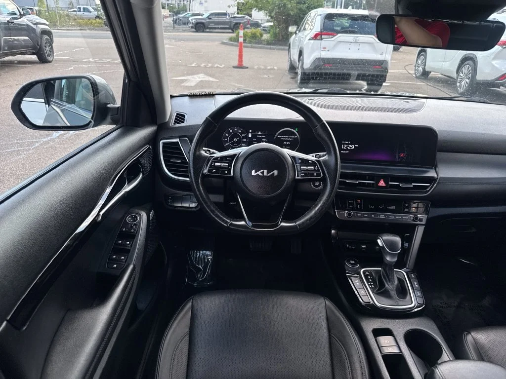 Used 2024 Gray Kia SX image 13