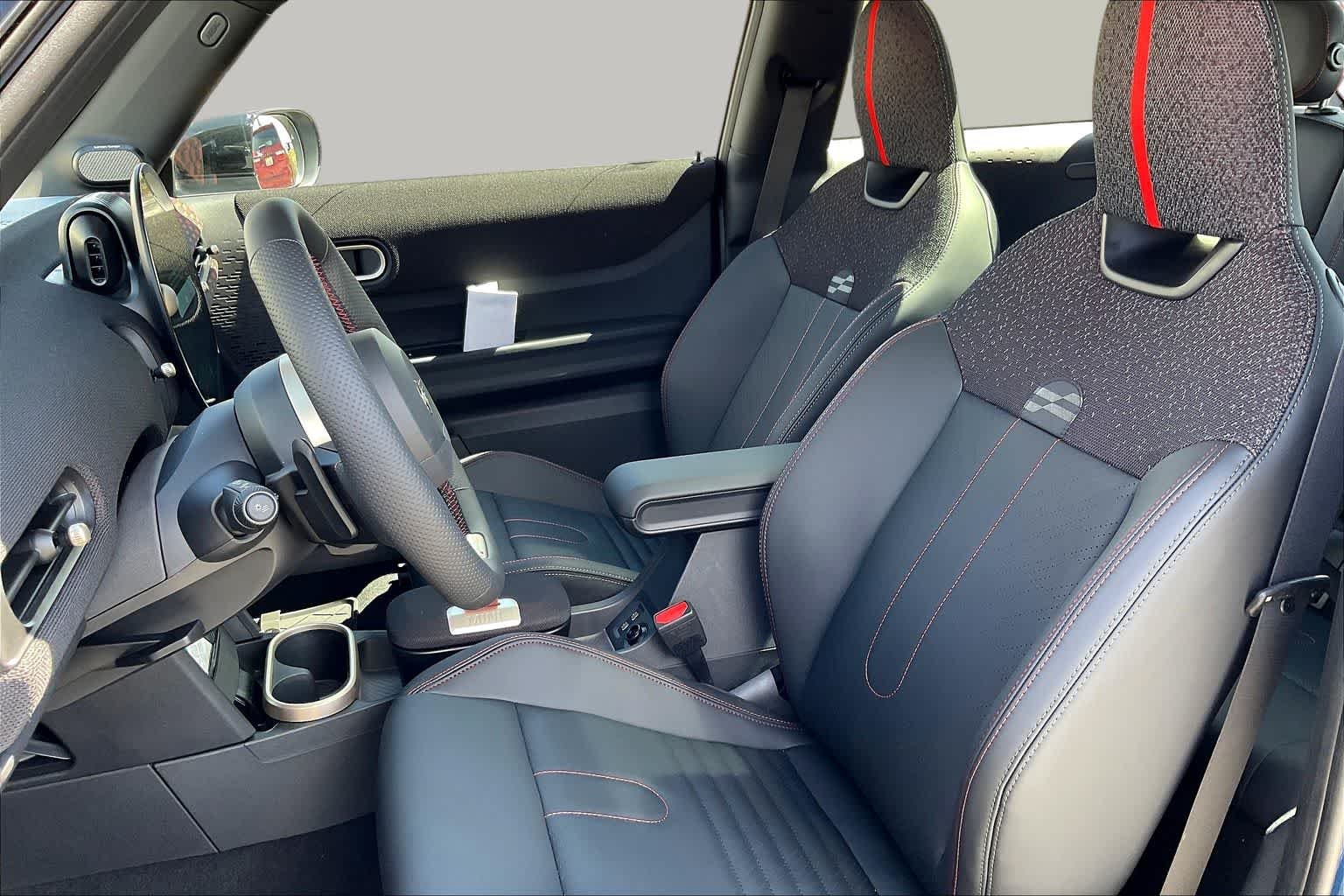2026 MINI Hardtop 2 Door S - Photo 7