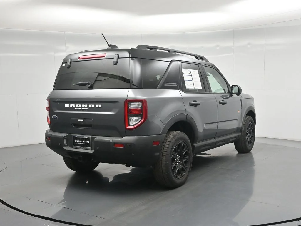 Certified Used 2025 Gray Ford Badlands image 26