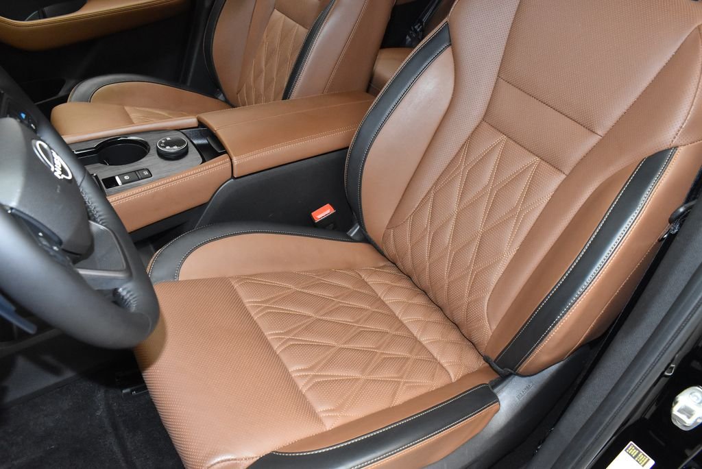 Certified Used 2026 Black Nissan Platinum image 14