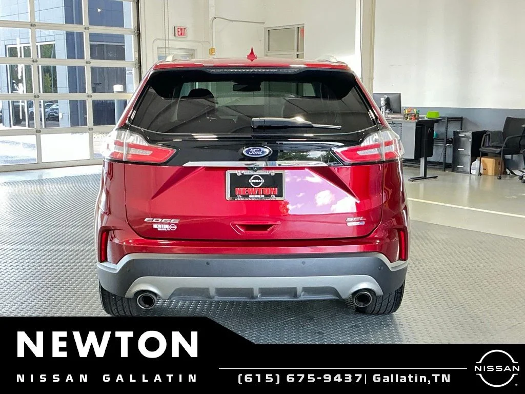 Used 2019 Ruby Red Metallic Ford SEL image 5
