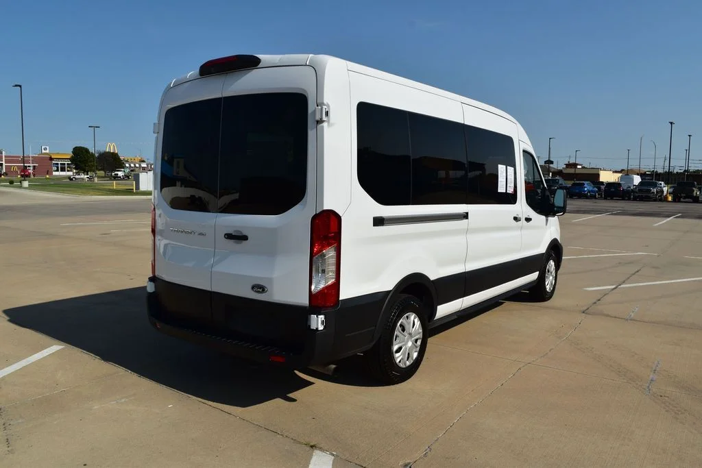 Used 2023 White Ford XL image 34