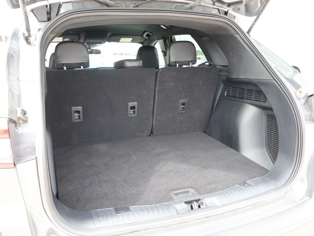 Used 2025 Gray Ford ST-Line image 16