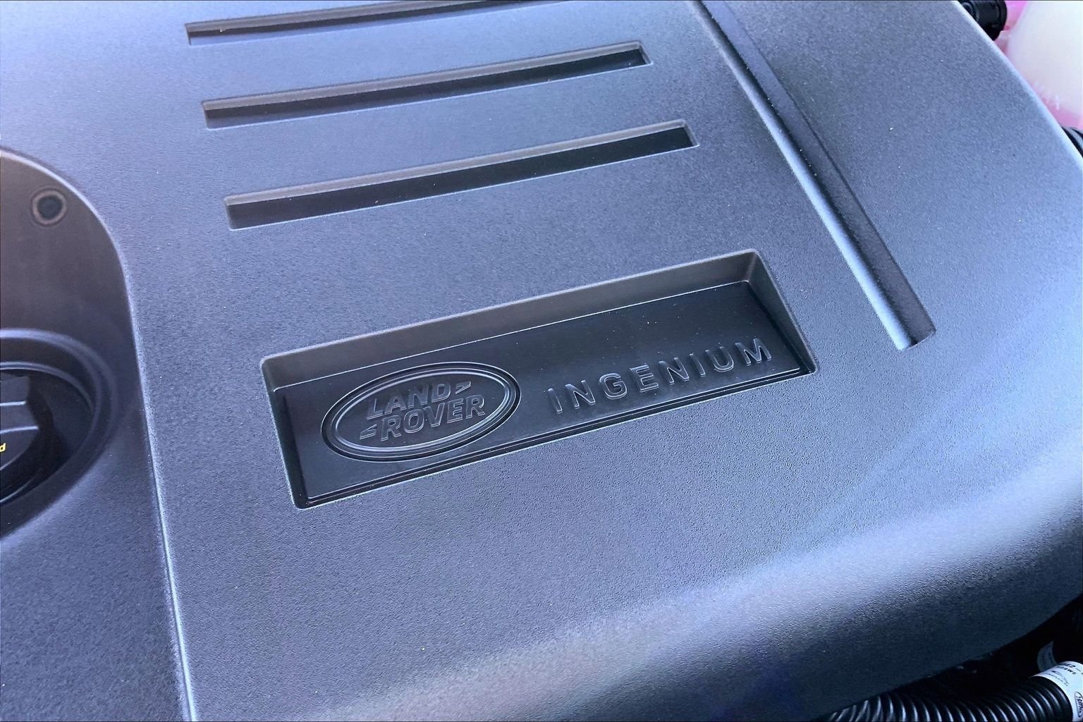 New 2026 Carpathian Grey Land Rover SE image 17