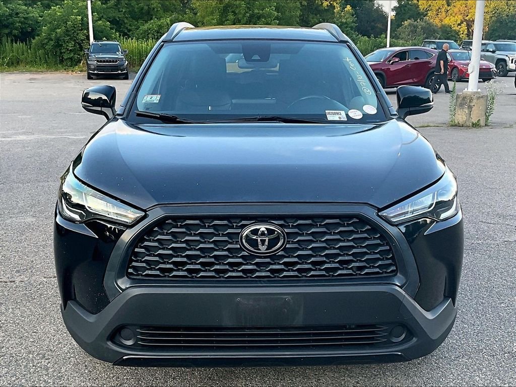 Used 2022 Black Toyota LE image 2