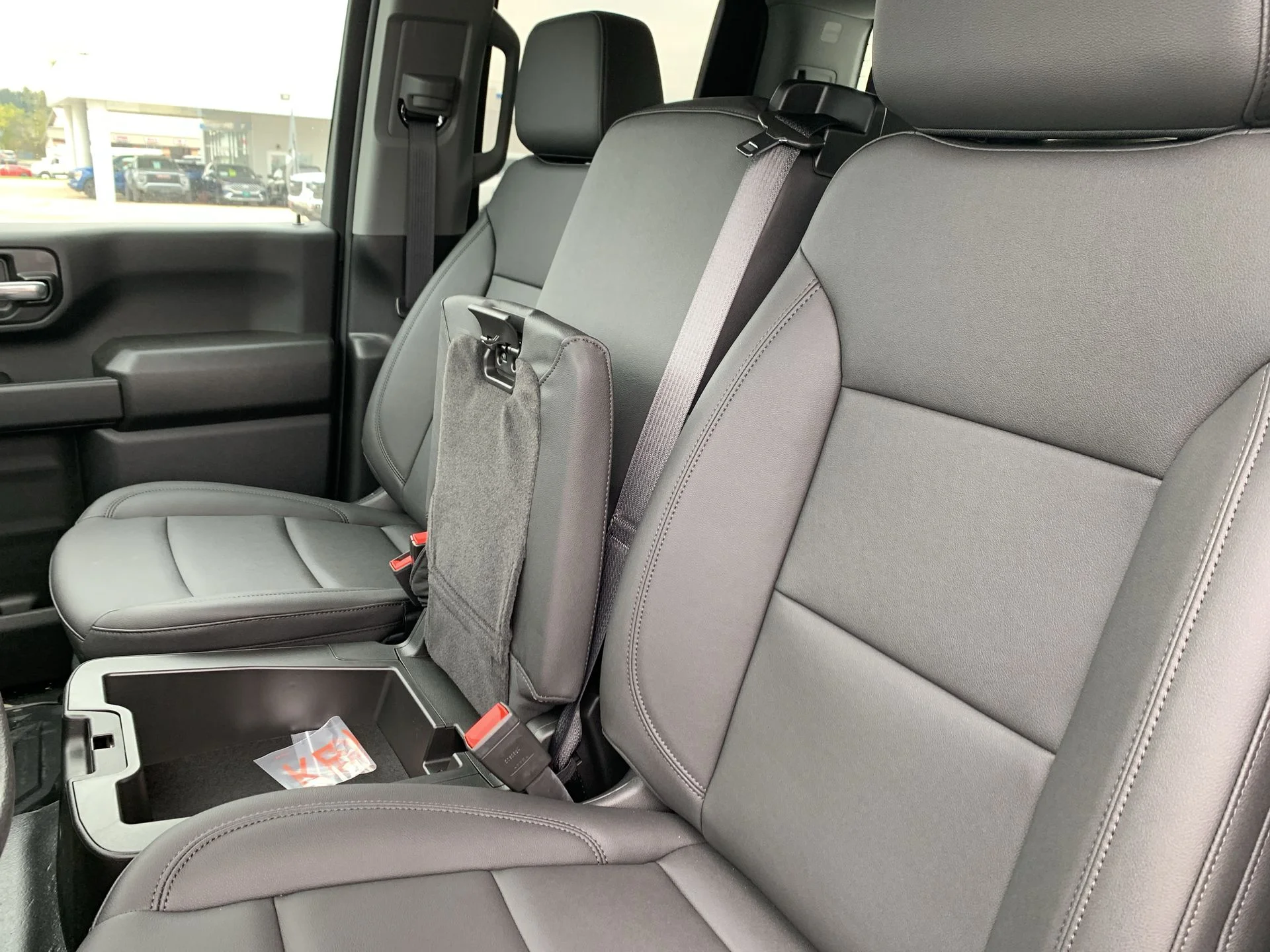 2025 GMC Sierra 3500HD Pro - Photo 12