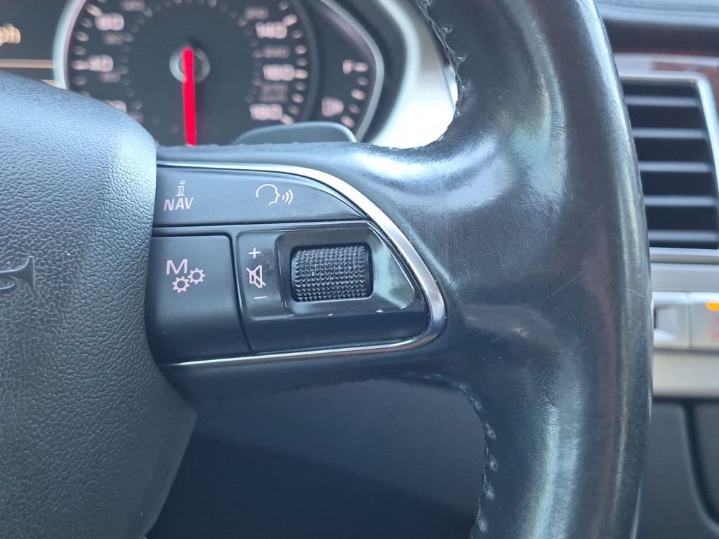 Used 2013  Audi 3.0T image 23