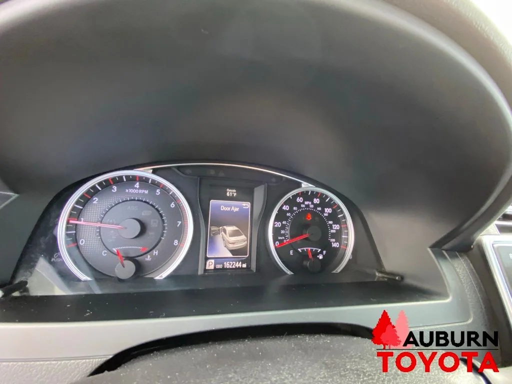 Used 2015 Celestial Silver Metallic Toyota SE image 35