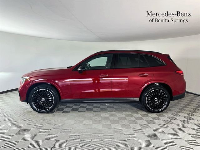 Used 2026 Red Mercedes-Benz GLC 300 image 4