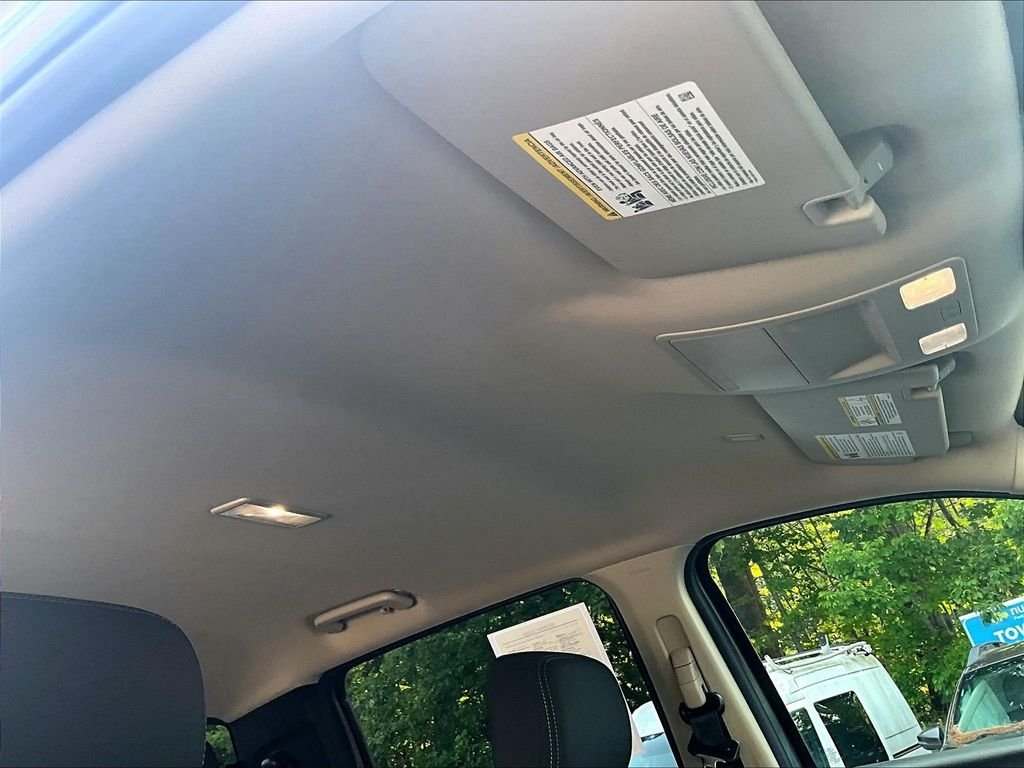 Used 2022 Gray Ford XLT image 22