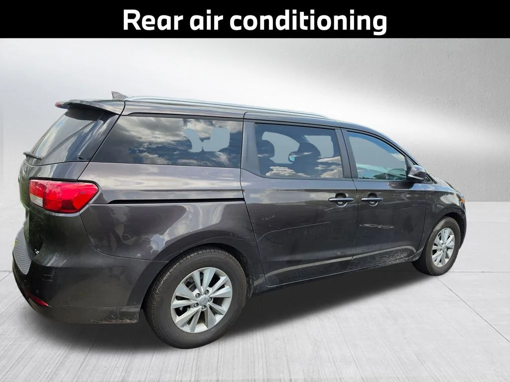 Used 2015 Silver Kia LX image 5