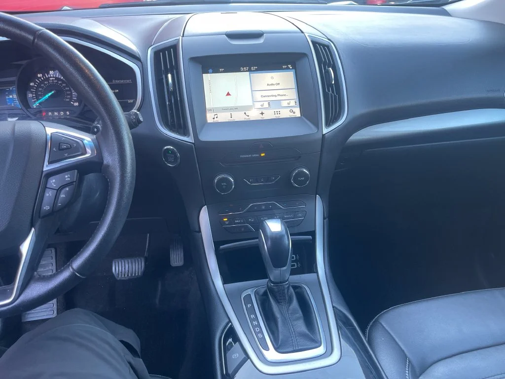 Used 2018 Blue Ford SEL image 25