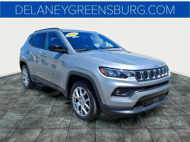 2023 Jeep Compass Latitude Lux