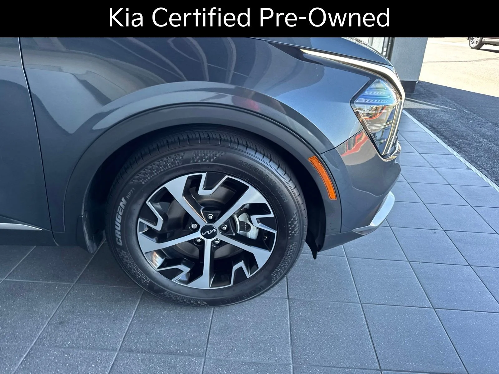 Certified Used 2025 Gravity Gray Kia EX image 23