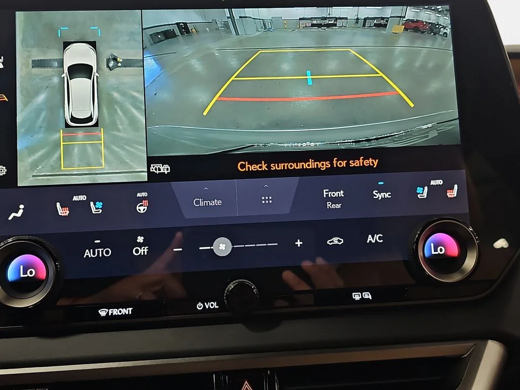 New 2026 Iridium Lexus PREMIUM PLUS image 22