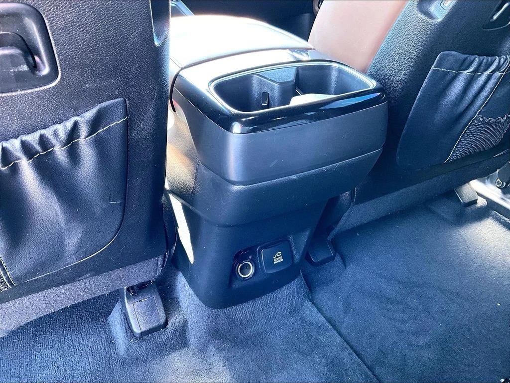 Used 2022 Black Kia SX image 35
