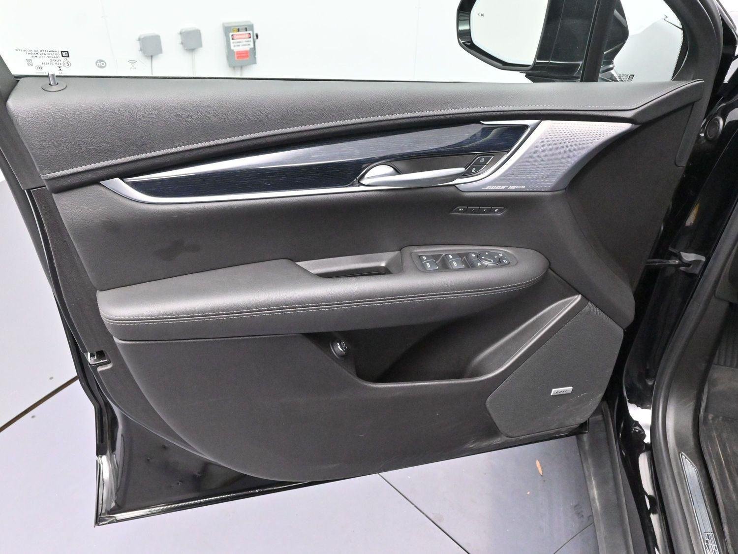 Used 2025 Stellar Black Metallic Cadillac Premium Luxury image 9