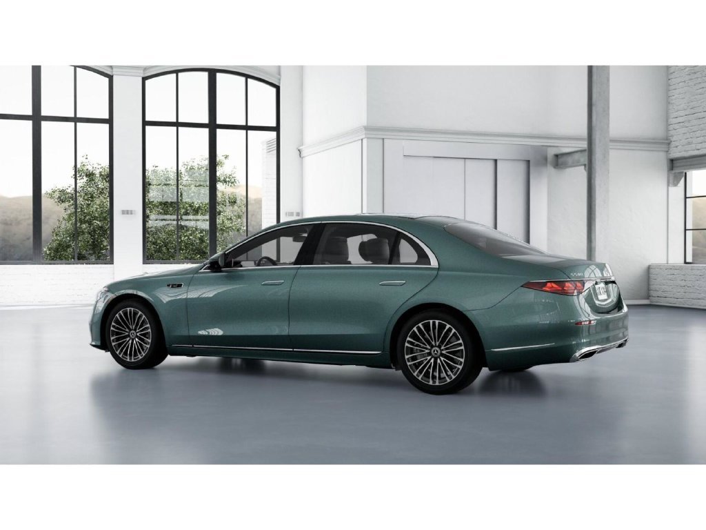 New 2027 Verde Silver Metallic Mercedes-Benz S 580 image 31
