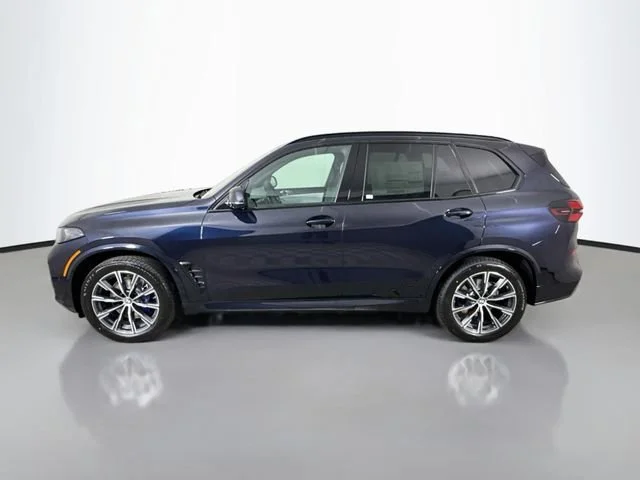 New 2026 Carbon Black Metallic BMW xDrive40i image 4