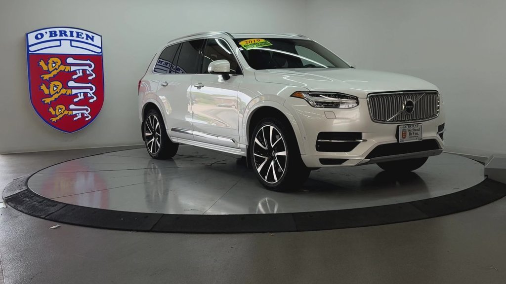 Used 2019 Crystal White Pearl Volvo T8 Inscription image 2