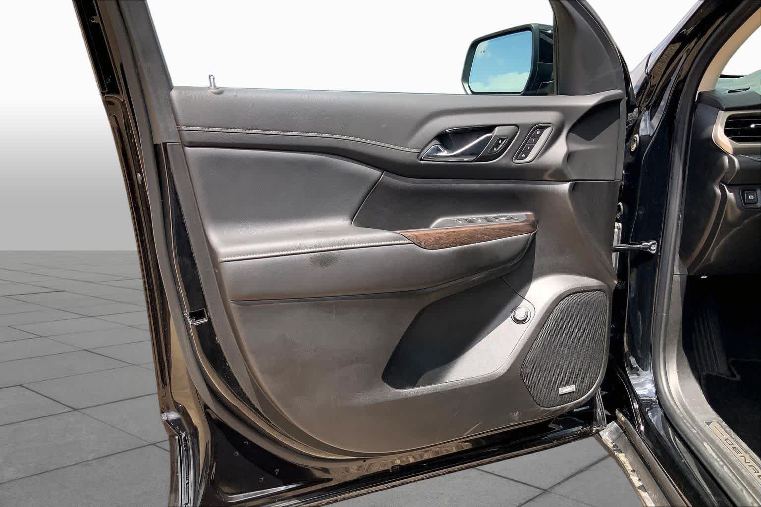 Used 2023 Ebony Twilight Metallic GMC Denali image 22