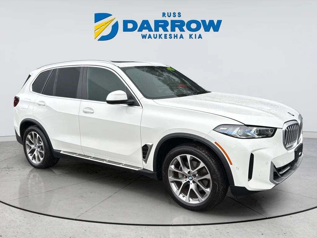 Used 2026 White BMW xDrive40i image 7