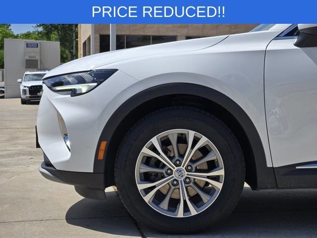 Used 2023 White Buick Preferred image 10