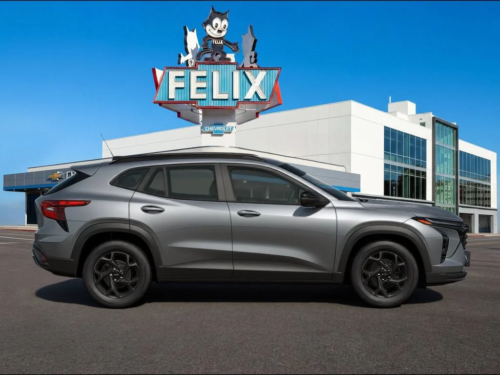 2026 Chevrolet Trax LT - Photo 3