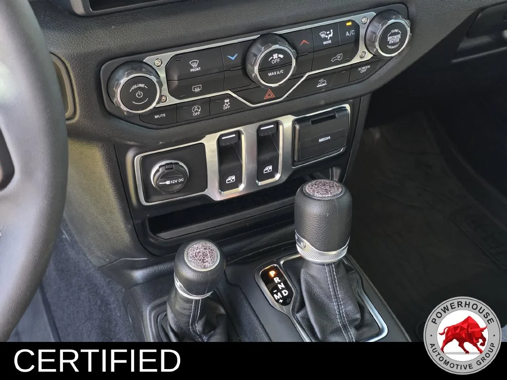 Used 2025 Gray Jeep Sport S image 21
