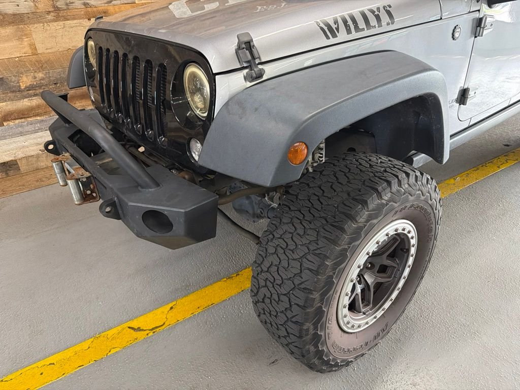 Used 2016 Billet Silver Metallic Jeep Unlimited Sport image 3