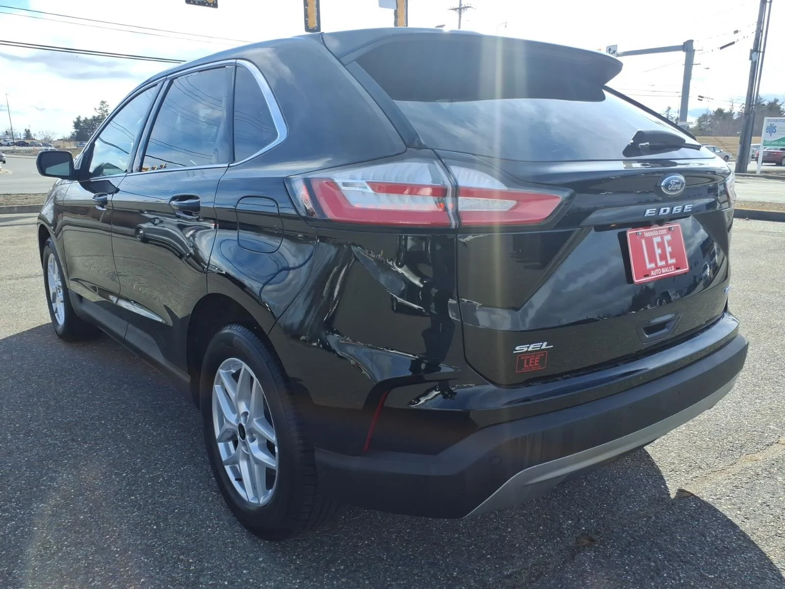 Used 2024 Black Metallic Ford SEL image 7