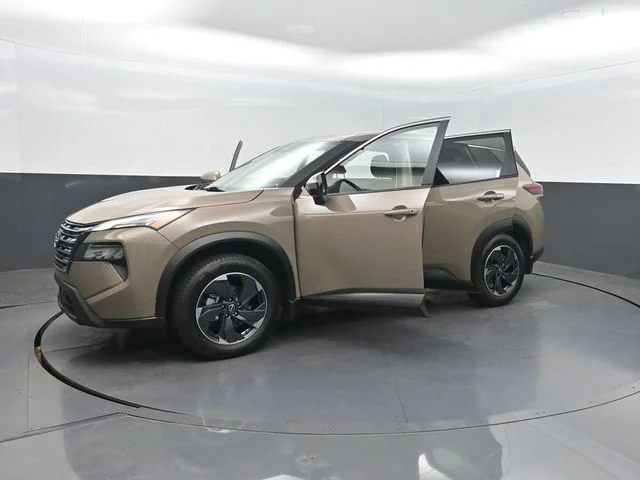 Used 2024 Beige/tan Nissan SV image 36