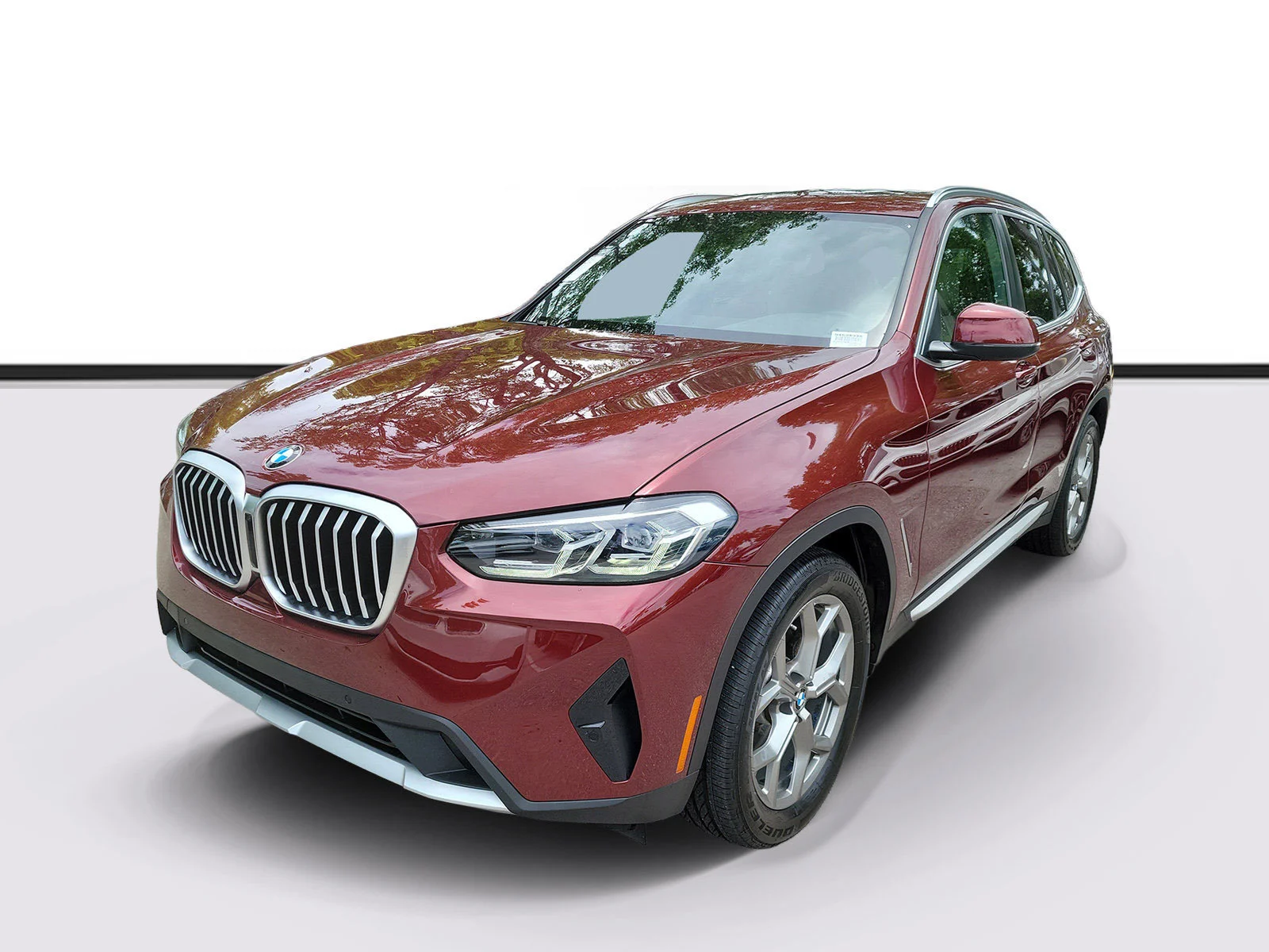 Used 2024 Aventurin Red Metallic BMW sDrive30i image 2