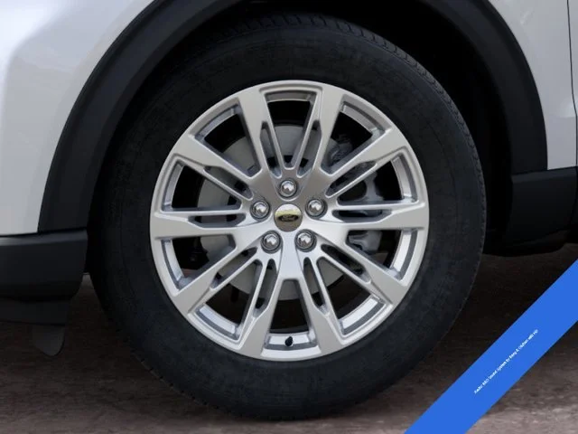 New 2027 Star White Metallic Tri-Coat Ford Platinum™ image 22