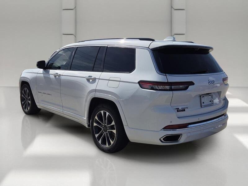 Certified Used 2021 Bright White Clearcoat JEEP OVERLAND 4X4 image 3