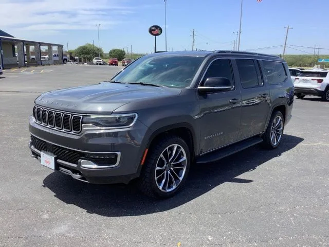 Pre-Owned 2023 Jeep Wagoneer L Series II