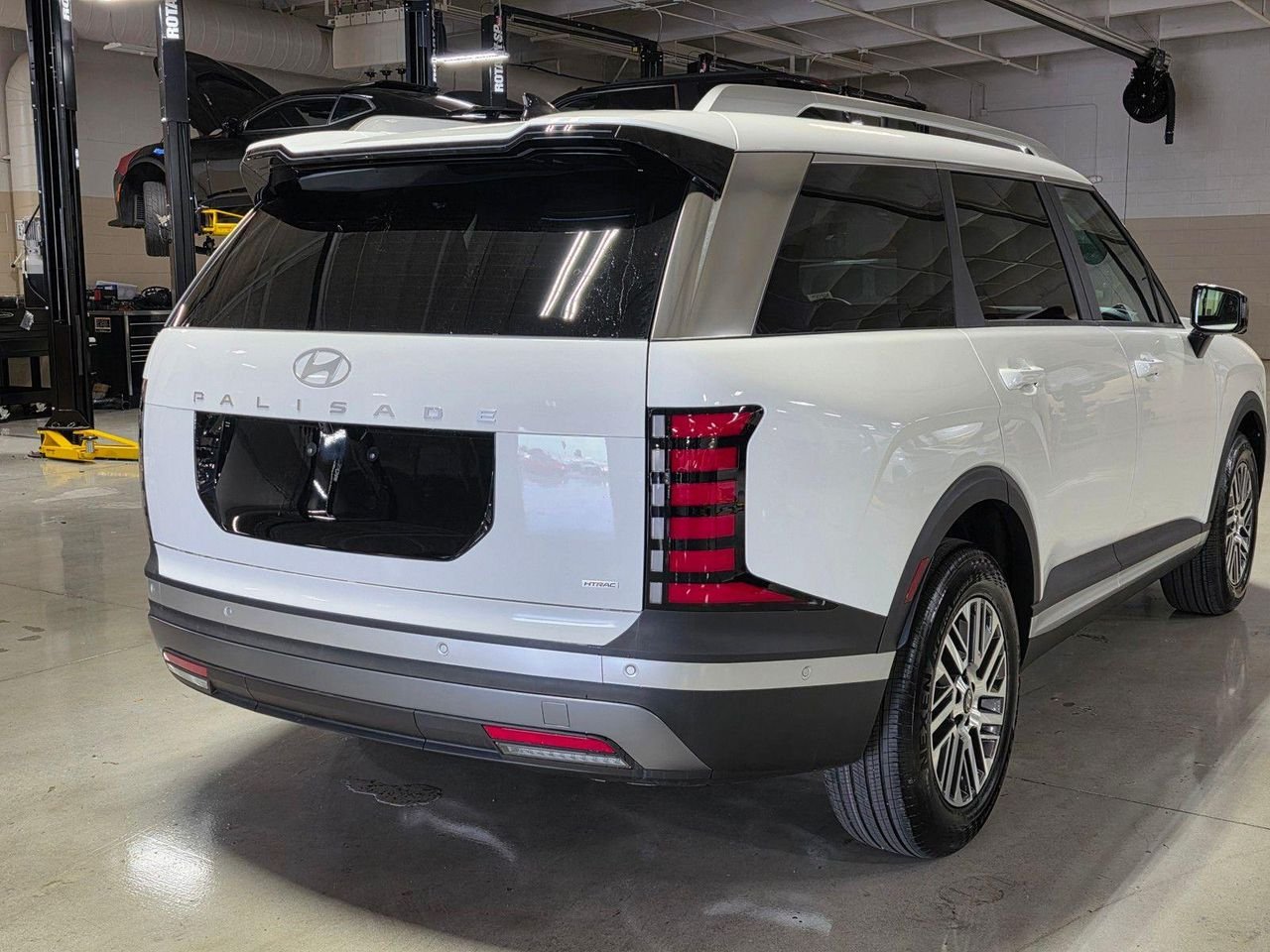 New 2026 Creamy White Pearl Hyundai SEL Premium AWD image 11