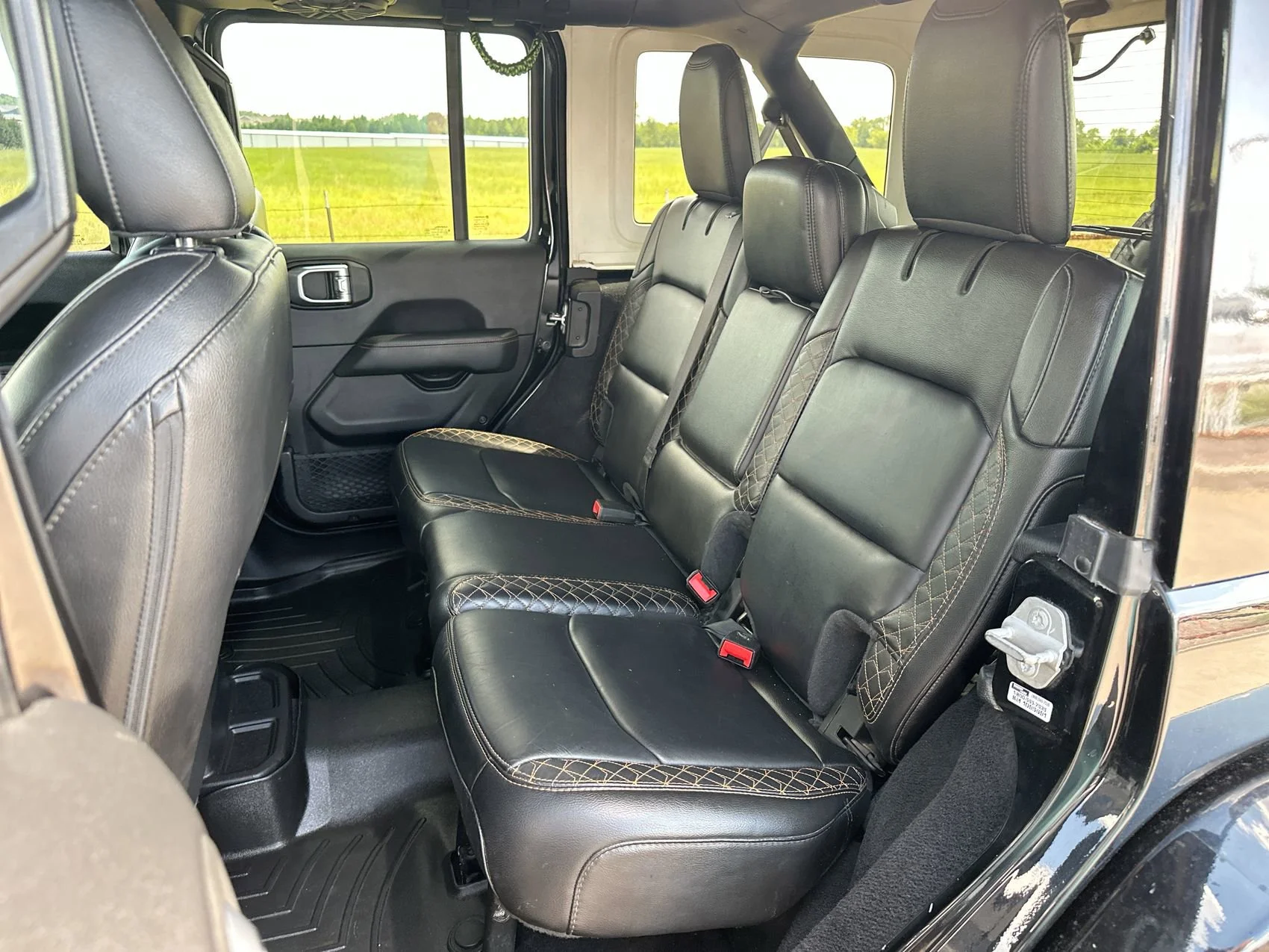 Used 2020 Black Clearcoat Jeep Sahara High Altitude image 23