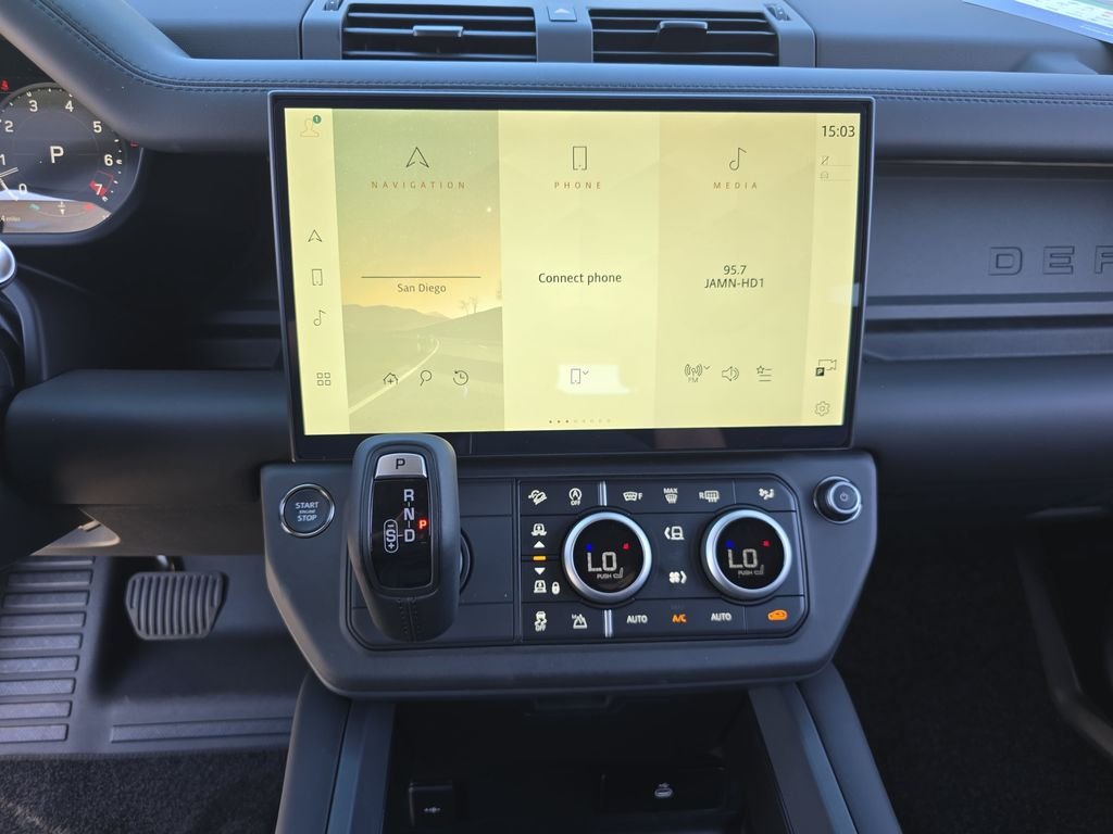 New 2026 Carpathian Grey Land Rover X-Dynamic SE image 20