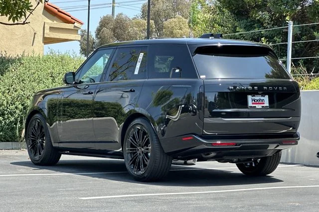 New 2026 Santorini Black Land Rover SE image 3