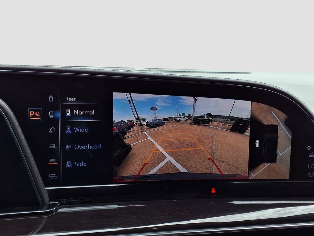 Used 2021 Infrared Cadillac Sport Platinum image 10