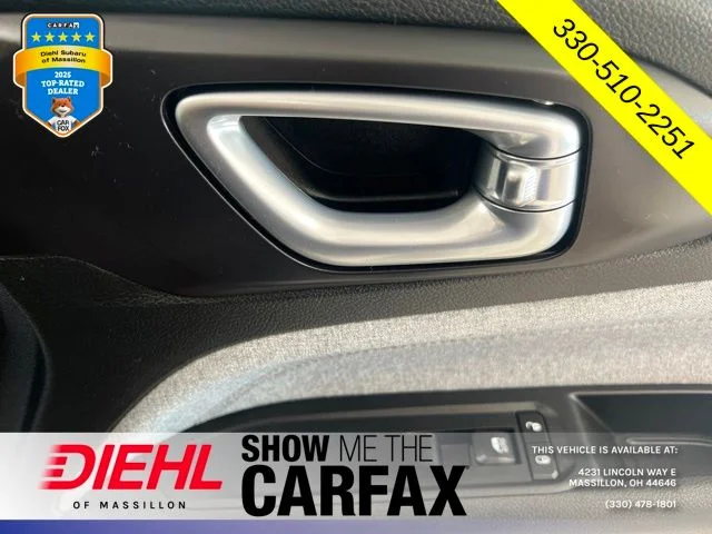 Used 2022 Red Jeep Latitude Lux image 17