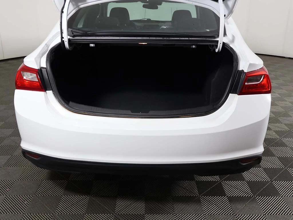 Used 2023 White Chevrolet LT image 13