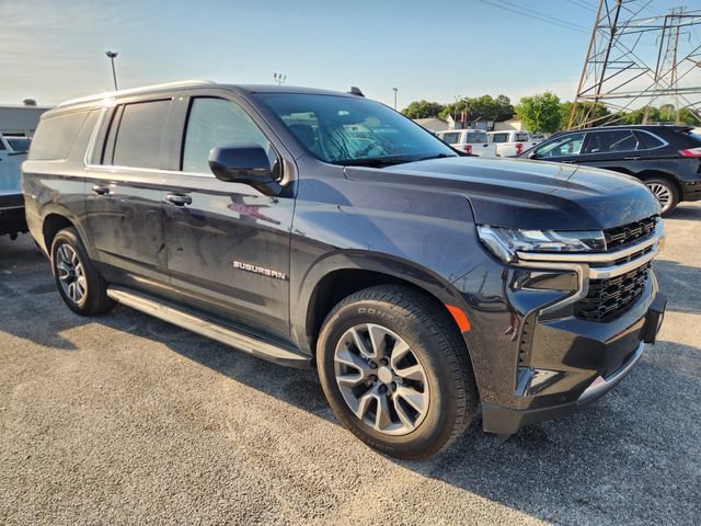 2024 Chevrolet Suburban 4WD 1500 LS's photo