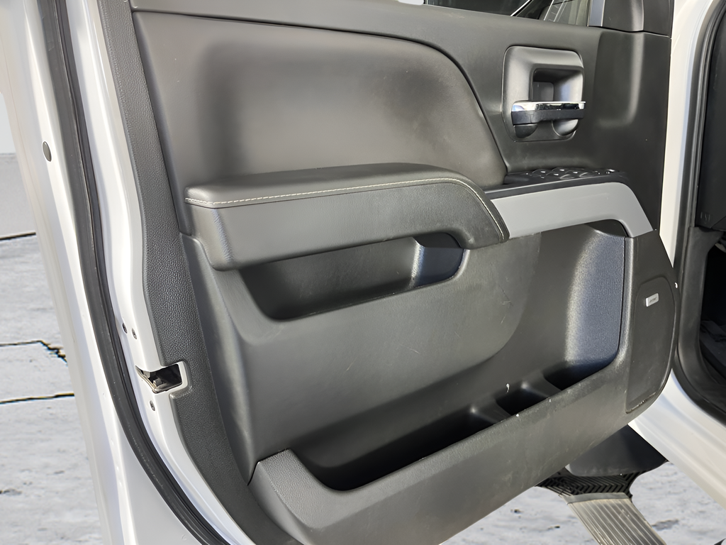 2018 Chevrolet Silverado 1500 LT - Photo 9