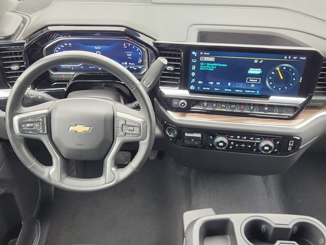 Used 2025 Black Chevrolet LT image 28