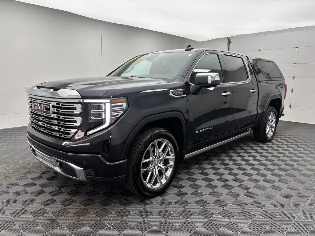 Used 2023 Silver GMC Denali image 13