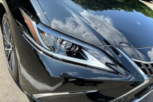 Certified Used 2024 Black Lexus 300h image 32