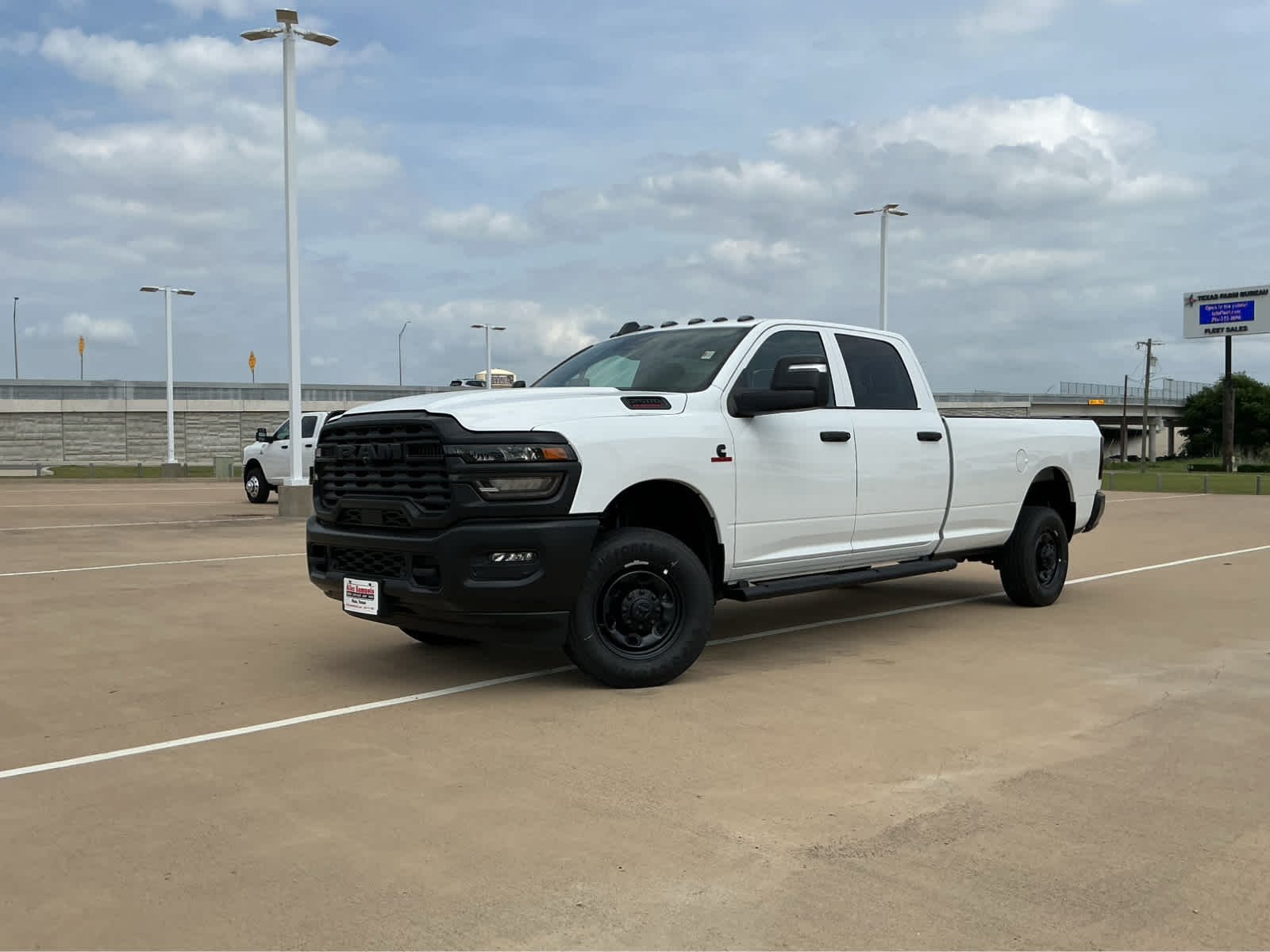 New 2026 Bright White Clear-Coat Exterior Paint RAM Tradesman image 2